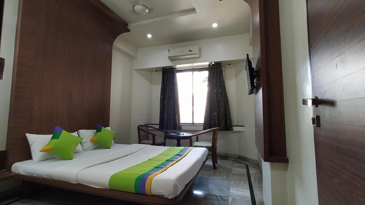 City Palace Hotel होटल सिटी पैलेस Nashik Exterior foto