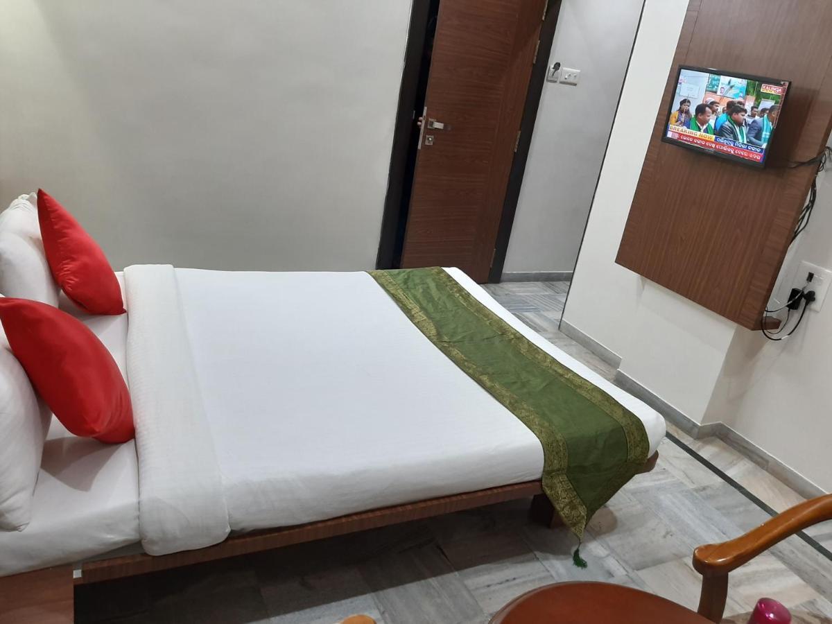 City Palace Hotel होटल सिटी पैलेस Nashik Exterior foto